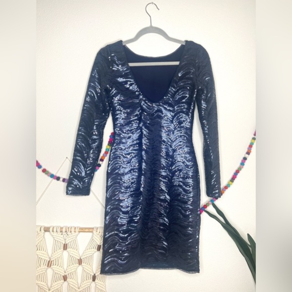 Vince Camuto dress sequin metallic blue Animal print sheath long sleeve party - Picture 3 of 5